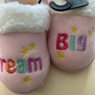 Dream Big Girl’s Slippers Size 6