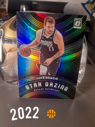 2022 Luka Doncic Star Gazing Chrome Refractor Donruss Optic