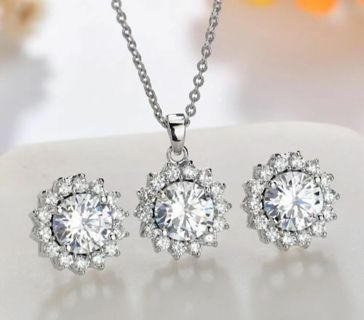 Big beautiful cz earrings and necklace set