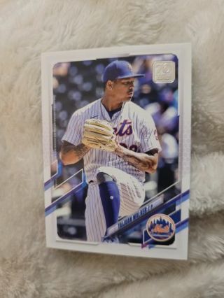 TAIJUAN WALKERSPORTS CARD PLUS 2 MYSTERY CARDS