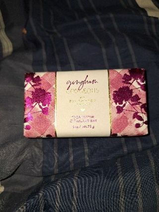 BBW Gingham gorgeous bath bar