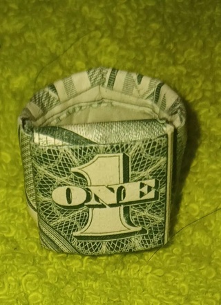 Dollar ring