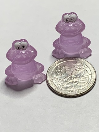FROGS~#5~PURPLE~SET OF 2~GLOW IN THE DARK~FREE SHIPPING!