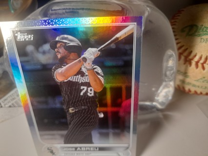 2022 Jose Abreu Topps Chrome Refractor White Sox