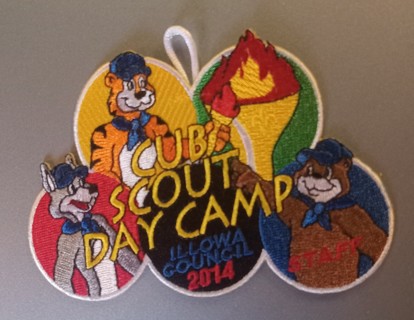 Staff 2014 Cub Scout Day Camp Illowa Council boy scout scouts bsa patch with button loop.