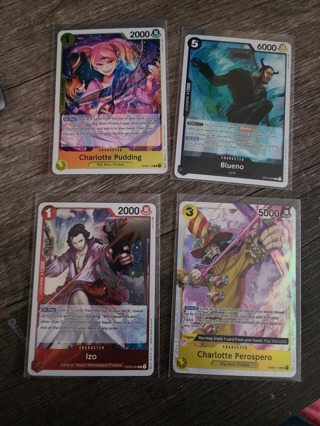 Set of 4 One Piece holo cards 