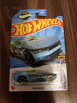 Hot wheels solar reflex