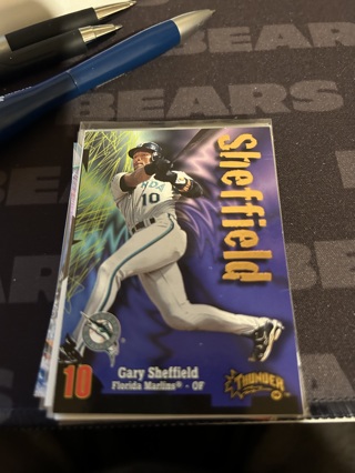 1998 skybox thunder gary sheffield