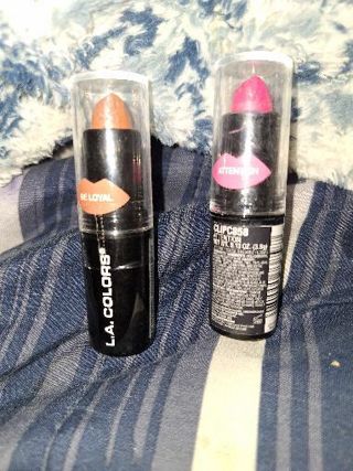 2 lipsticks