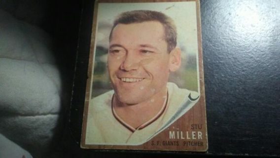 1961/1962 TOPPS STU MILLER SAN FRANCISCO GIANTS BASEBALL CARD# 155 HAS CONDITION ISSUES