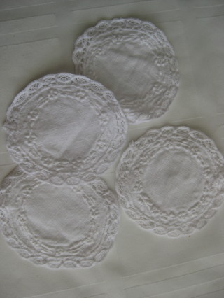 Round white embroidered applique/patch/doily, set of 4, 3"
