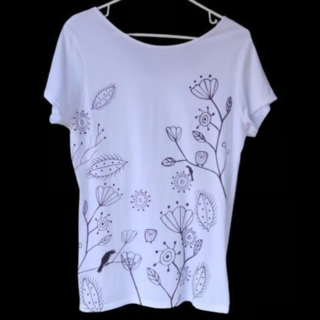 White Black Bird Owl Floral Leaves T-Shirt Tee Shirt Top Missy M Med Or Jr XL Cotton Vee Back