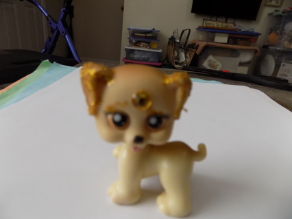 Littlest Pet Shop tan puppy with gold glittery ears and yellow jewel on forehead
