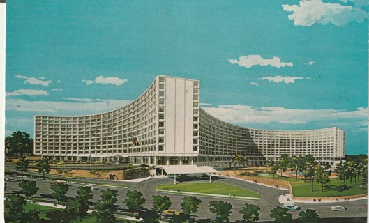 Vintage Used Postcard: d: 1975 Washington Hilton, DC