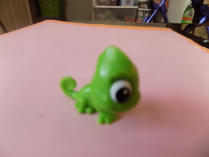 Disney's  Pascal Chameleon pvc from Tangled tail has curl on end