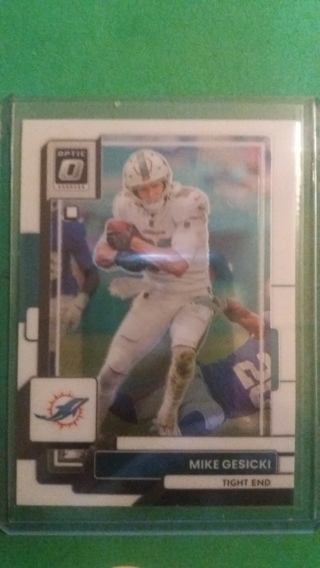 mike gesicki football card free shipping