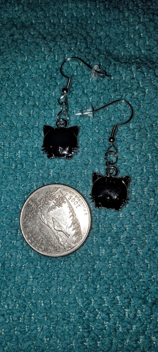 Black kitten earrings