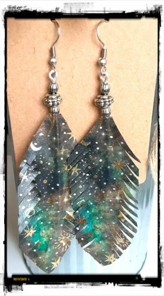 Faux Feather Detailed Dangle Earrings