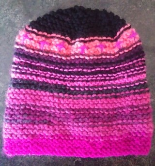 Handknit hat, One size(adult) New with tag.