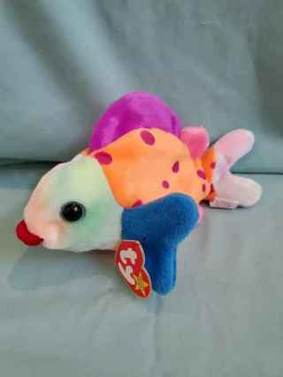 NEW WITH TY TAG LIPS THE BEANIE BABY