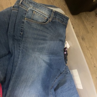 Woman’s Arizona jeans jr plus  