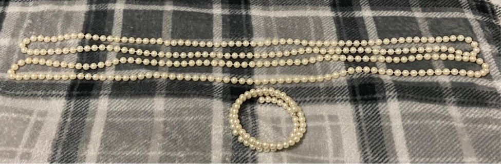 2 Strings of pearl and bracelet 