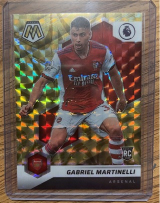 2022 Mosaic Gold Reactive Parallel Prizm Gabriel Martinelli Arsenal F.C.