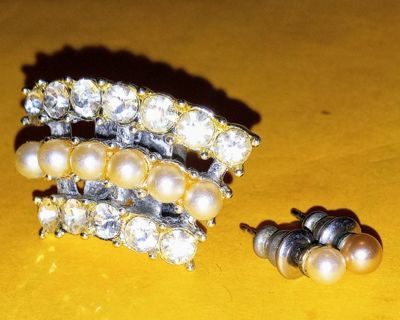 CZ & Pearl Collar Clip With Earrings