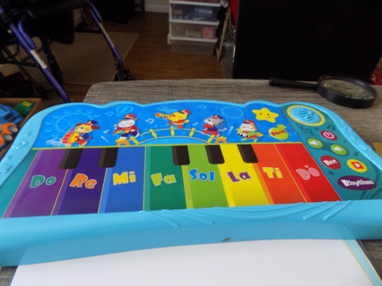 Jungle Band keyboard battery operated keyboard piano for kids