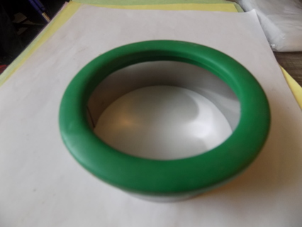 4 inch round green rim circle cookie/biscuit cutter