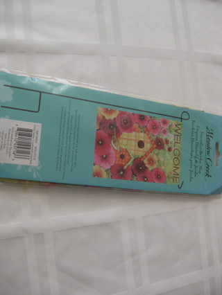 Garden decor flag, flowers , bird and birdhouse, 18"x12" NIP