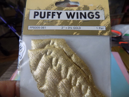 NIP Puffy angel wings golden a pair of them 3 1/2 inch long