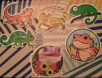 6- LIVELY LIZARD STICKERS