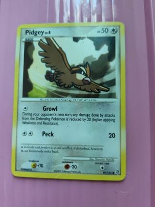 Pidgey Pokemon Card