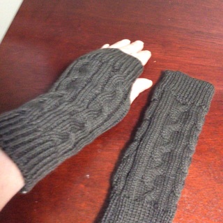 Brand New Knitted Fingerless D. Grey Gloves .