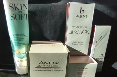 Beauty Bundle Avon Anew Cream & eye Lift,Lipstick, Skin So soft , Eyelash Growth serum, RV 165.00