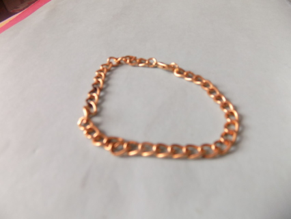 Child's goldtone bracelet with large links