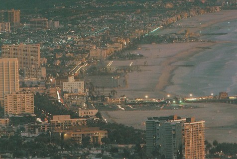 Vintage Unused Postcard: ginz: Santa Monica, Greater Los Angeles, CA