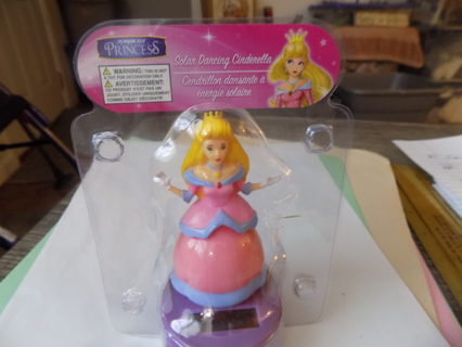 NIP Disney Solar Dancing Cinderella