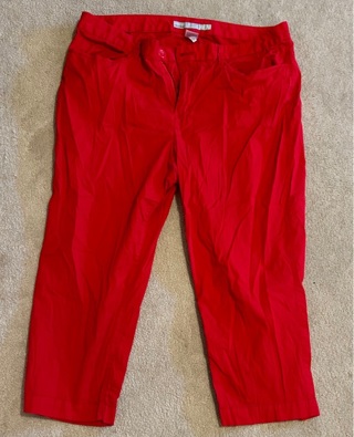 Old navy size 16 capri