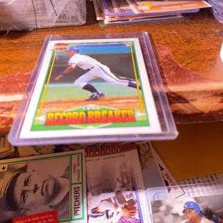 1991 topps 1990 record breaker george Brett baseball card 