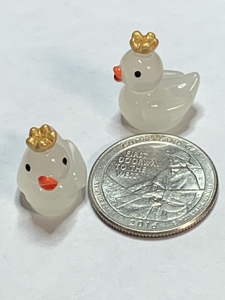 CROWN DUCKS~#19~WHITE~SET OF 2 DUCKS~GLOW IN THE DARK~FREE SHIPPING!