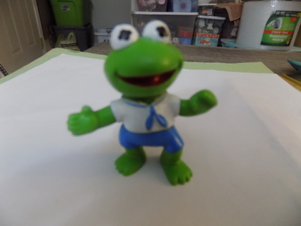 2 1/2 inch tall Kermit the Frog pvc character