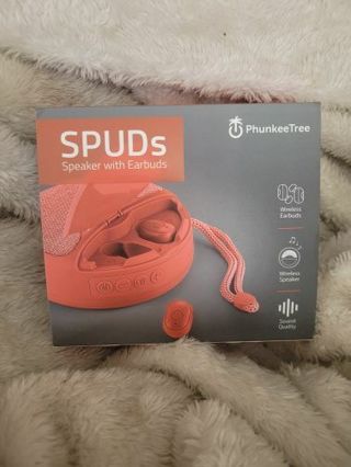 SPUDS SPEAKER WITH EARBUDS