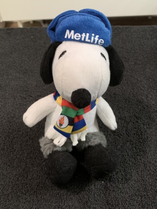 SNOOPY PLUSH~METLIFE WITH WINTER SCARF~FREE SHIPPING!
