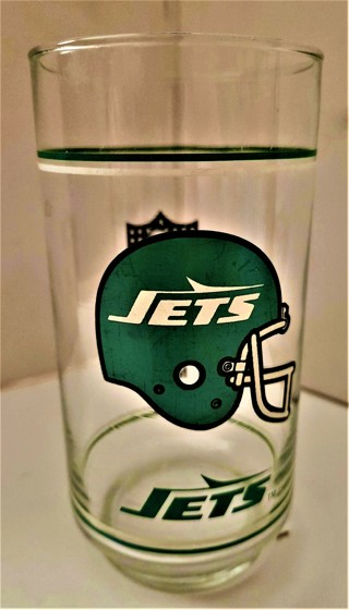 Vtg NFL New York Jets Mobil glass - 5 3/4" tall x 2 3/4" diameter