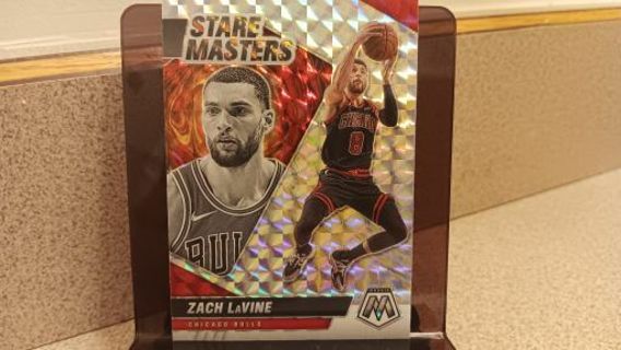 2020-2021 MOSAIC ZACH LaVINE STARE MASTERS PRIZM # 21 CHICAGO BULLS