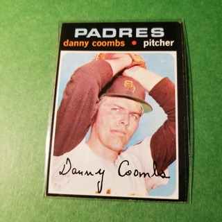 1971 Topps Vintage Baseball Card # 126 - DANNY COOMBS - PADRES - EXMT/NRMT