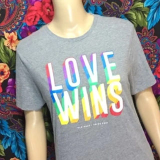 MEN'S OLD NAVY PRIDE SHIRT LOVE WINS TOP SMALL RAINBOW TSHIRT