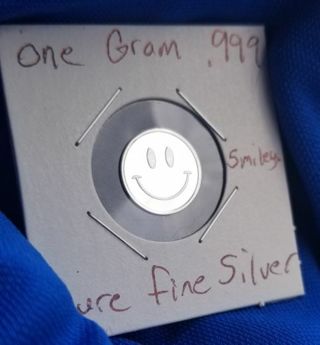 One gram .999 pure fine Silver round ~Smiley~